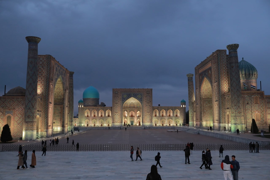 2022-yilda Samarqanddagi &quot;Registon&quot; majmuasiga 1 milliondan ortiq turist tashrif buyurgan